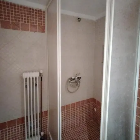 Hill Apartment *